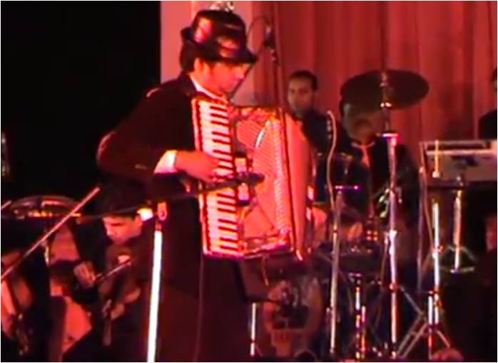 accordion player kalyan-dombivli
