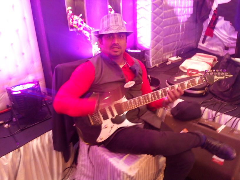 indian guitar players kalyan-dombivli