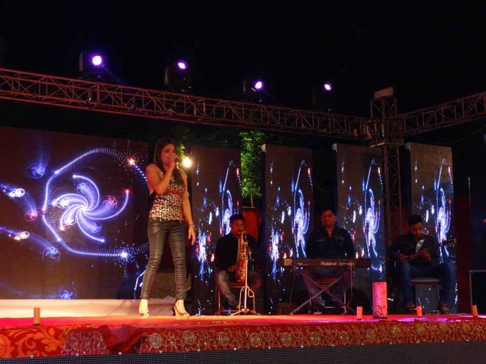 best live band with girl kalyan-dombivli